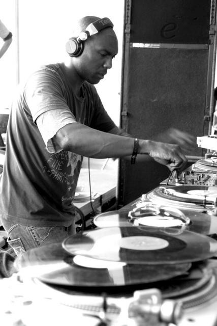 Kenny Larkin image for track Integration 3