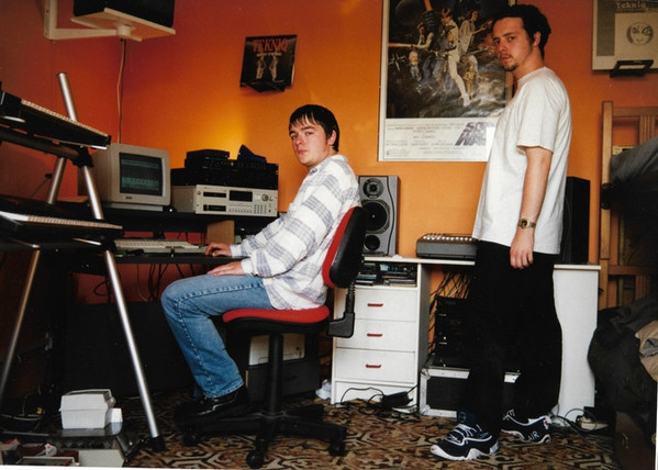 Tekniq image for track Yellow 2