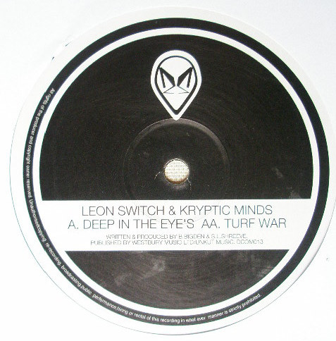 Deep In The Eyes / Turf War by Kryptic Minds & Leon Switch - 12", UK. 2004. Electronic/Drum n Bass Near Mint (NM or M-) Very Good Plus (VG+) - vinyl For Sale in Nottingham. - 3